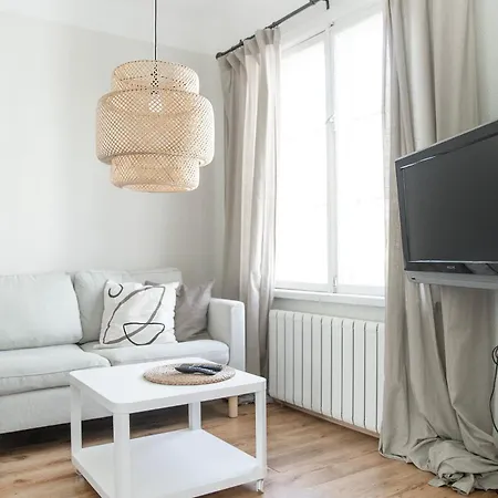 A Cosy In The Heart Of Apartment *